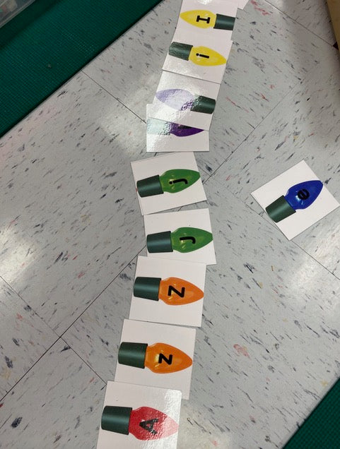 Christmas Lights! Phonics Games: Letters and Sounds for Kindergarten